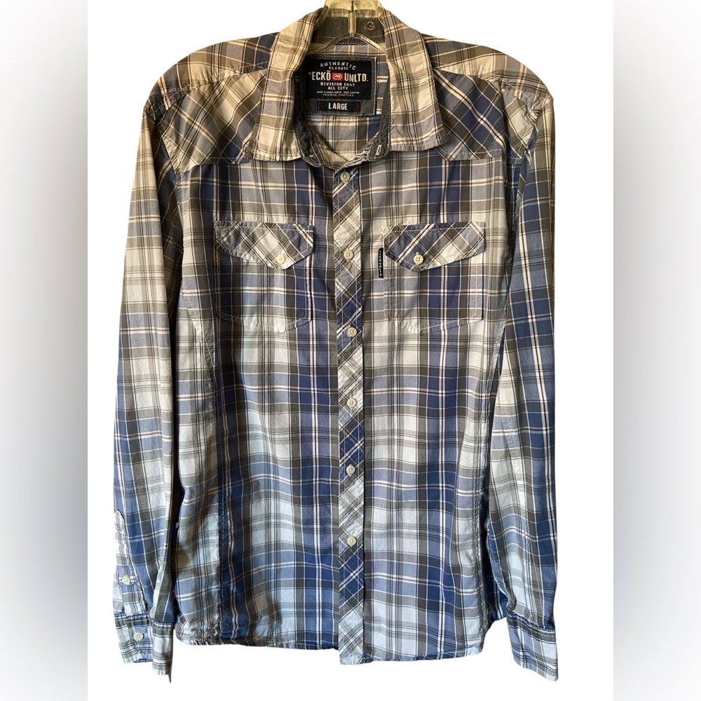 Ecko Unlimited vintage Navy , White and grey Plaid Shirt, size large
100% cotton